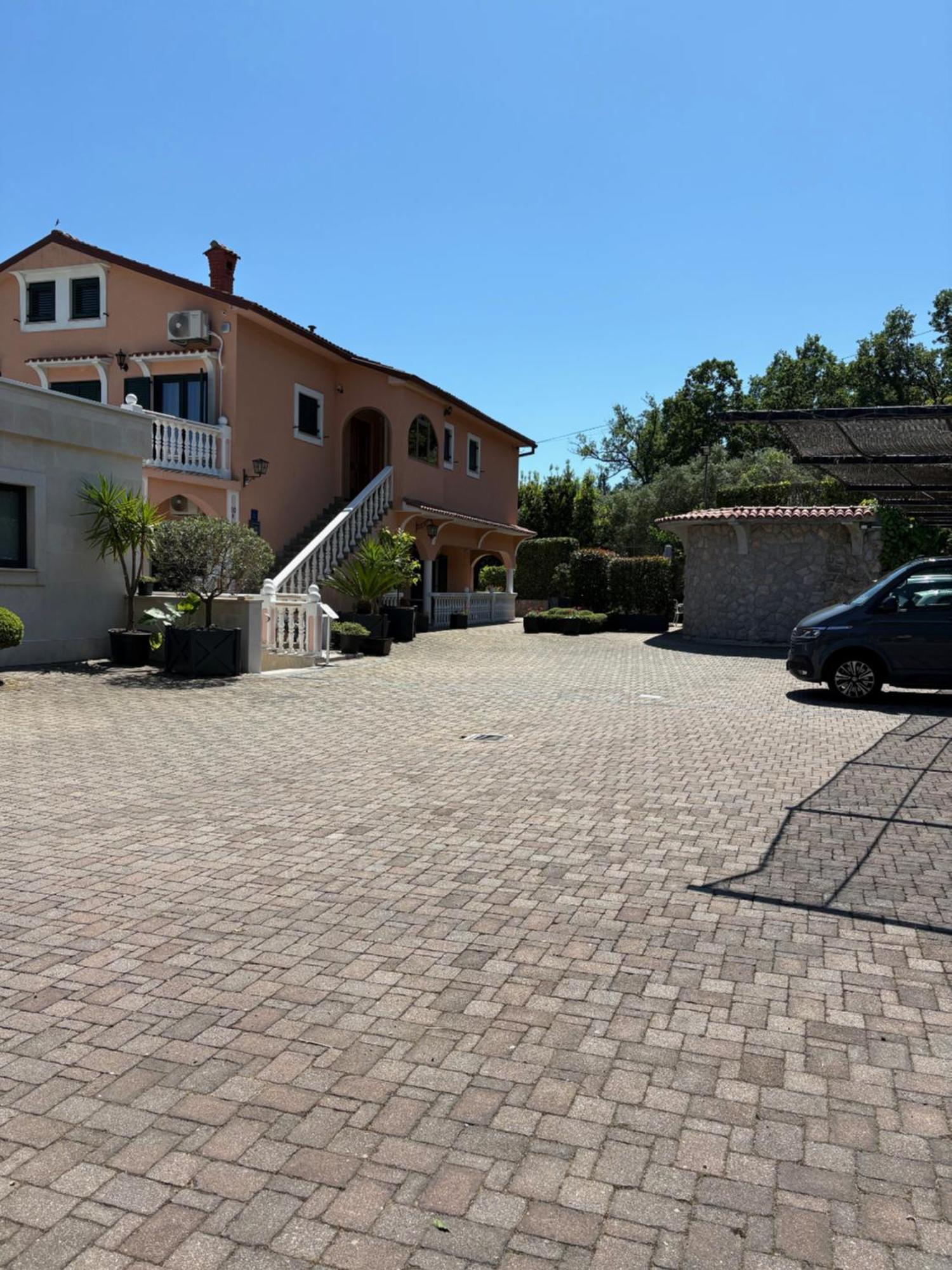 Bed And Breakfast Villa Iris Mošćenička Draga Exterior foto