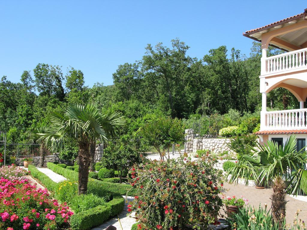 Bed And Breakfast Villa Iris Mošćenička Draga Exterior foto