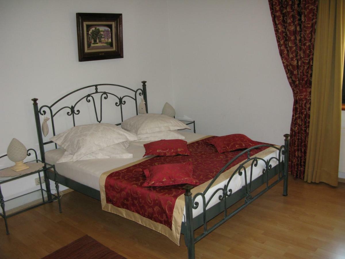 Bed And Breakfast Villa Iris Mošćenička Draga Exterior foto